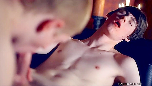 Vampire Twinks Kyle & Elijah Fuck Hard - A Twinklight Tale