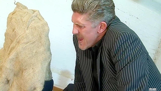 Mafia Muscle - Paddy O'Brian & Isaac Jones Take It Hard