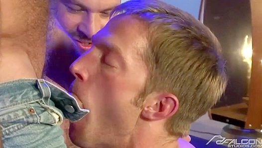 Zak Spears and Hotties Get Wild - A Falcons Studios Orgy Adventure