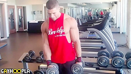 Derek Jones & Sean Costin Prep for a Juicy Fuck