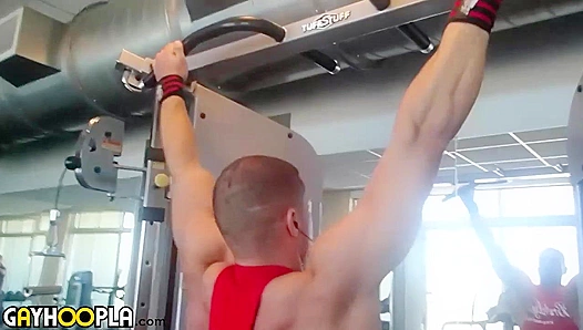 Derek Jones & Sean Costin Prep for a Juicy Fuck