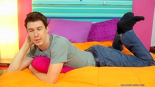 Hot Dustin Hawthorne Spills His Juicy Secrets - Lollipop Twinks