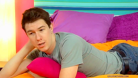 Hot Dustin Hawthorne Spills His Juicy Secrets - Lollipop Twinks