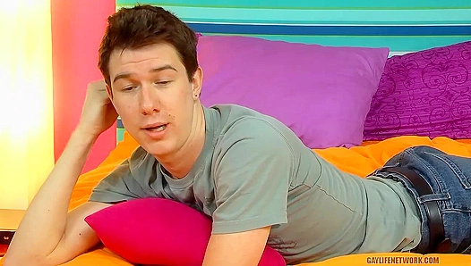 Hot Dustin Hawthorne Spills His Juicy Secrets - Lollipop Twinks