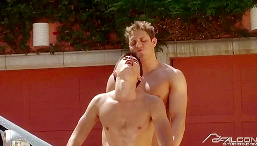 Outdoor Sweat - Matt Murdock & Noah Rivers Get Wild - Falcon Studios