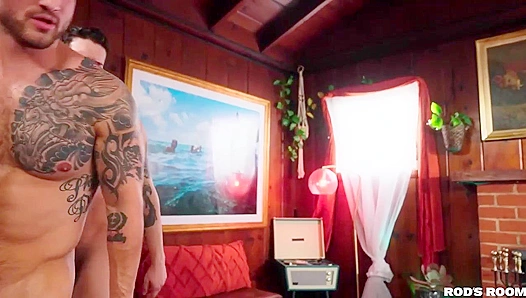 Kinky Night - Blain O'Connor & Ty Roderick Heat Up Rod's Room