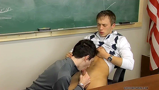 Brice Carson Teaches Colby London the Art of Anal Bliss - Lollipop Twinks