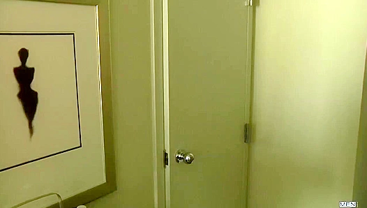 Bathroom Bang - Straight Turned Gay Ending in Facial Bliss