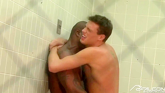 Diesel Washington Takes Control of Ryan Raz - Sensual Submission Scenes