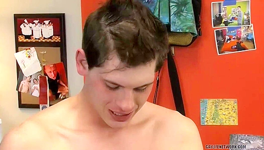 Colby London & Jayden Ellis Suck and Fuck on the Bed - Lollipop Twinks