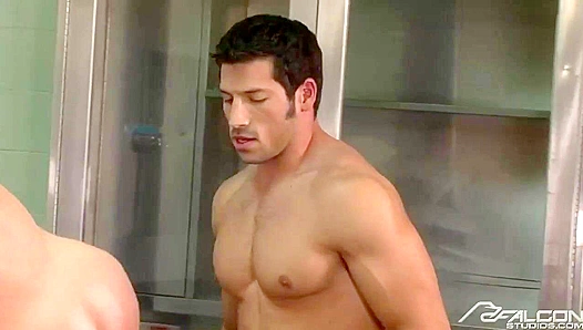 Rugged Rendezvous - Erik Rhodes & Leo Giamani's Intense Pleasure Session