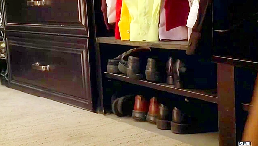 Aaron Blake Bounces Wildly on Marcus Ruhl's Hard Dick – Straight Turned Gay