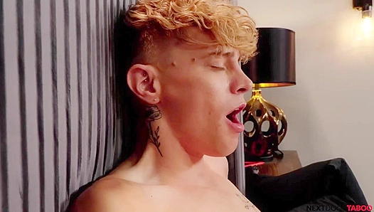 Neighbor Twinks - Carter Woods & Harley Xavier's Forbidden Passion