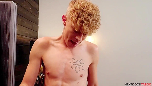 Neighbor Twinks - Carter Woods & Harley Xavier's Forbidden Passion