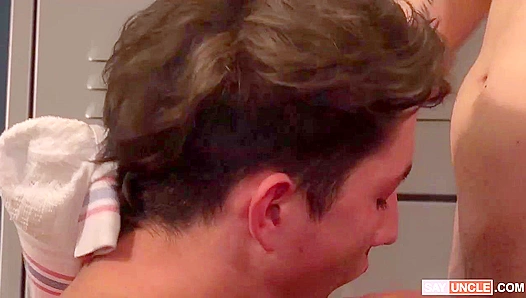 Jake Lotti Drills Sniffer While Loick Gauthier Watches Intensely