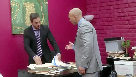 Freaky John Magnum & Bryce Star Fuck After Hoarding in The Gay Office