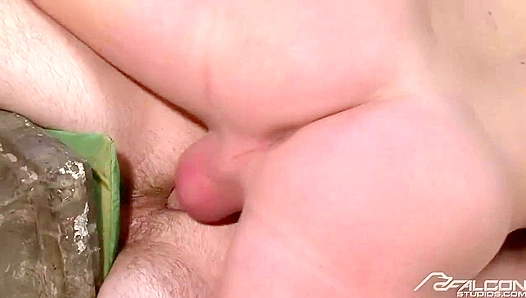 Romantic Anal Passion - Nash Lawker & Spencer Stone Heat Up Falcon Studios