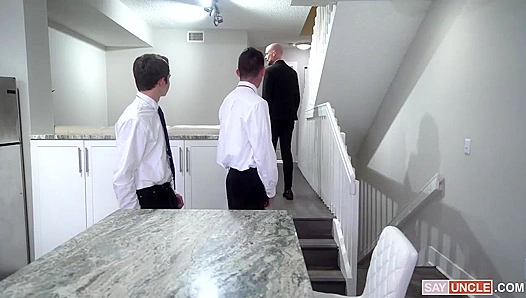 Missionary Ménage - Dakota Lovell & Cameron Lane Seduce Jake Lawrence