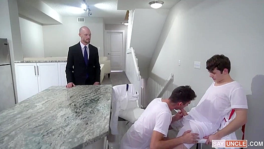 Missionary Ménage - Dakota Lovell & Cameron Lane Seduce Jake Lawrence