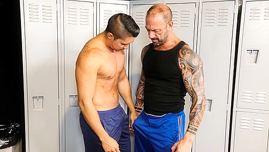 Vic Rocco Slams Adrian Suarez Raw with His Massive Dick