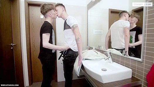 Jim Bridges Prongs Rodion Taxa - Intense Cowgirl Action & Deep Boning - Gay XXX