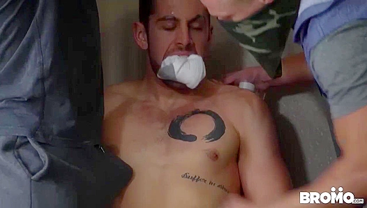 Submissive Hottie's Wild Hotel Room 3Some - Bromo US