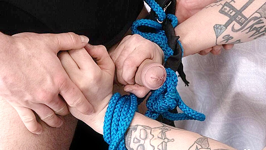 Hard Anal Blasting - Daren D & Leon's Intense Ride - Bromo US