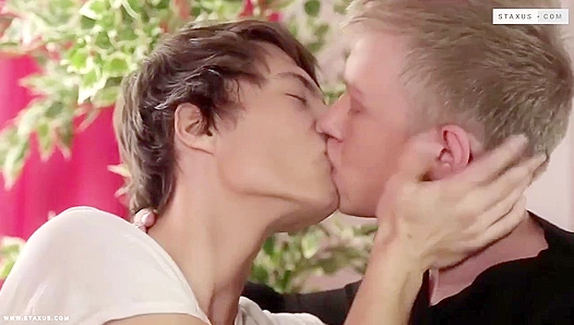 Horny Lovemaking Session - Chris Jansen & Joshua Levy - Gay XXX