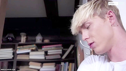 Twink Temptation - Jacob Waterhouse & Kris Blent's Hot Anal Adventure - Gay XXX
