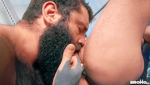 Tommy Tanner and Markus Kage Get Steamy in the Gym - Hot Gay Bromance Action