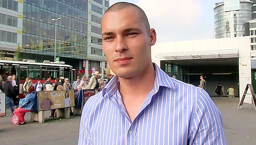 Outdoor Passion - Young-Looking 28-Year-Old Gets Fucked - XXX Gay