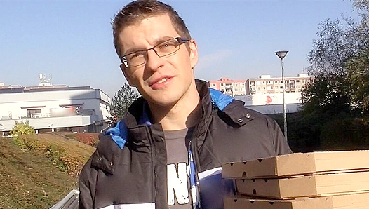 Ripped Pizza Guy Takes a Load After Hard Anal - XXX Gay