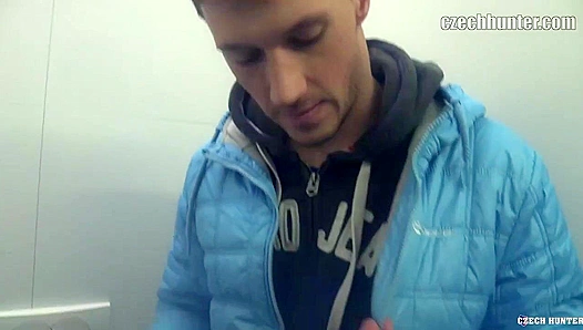 Hairy Amateur Stud Fucks Anally, Finishes with Facial - XXX Gay