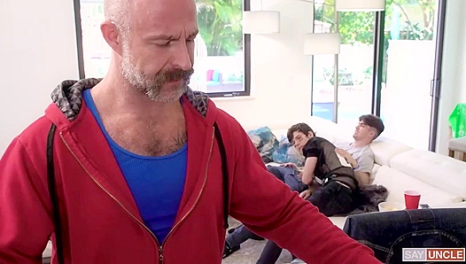 Caught - Stepbro Musclebear Anal with Dakota & Daniel - Family Secrets Revealed!