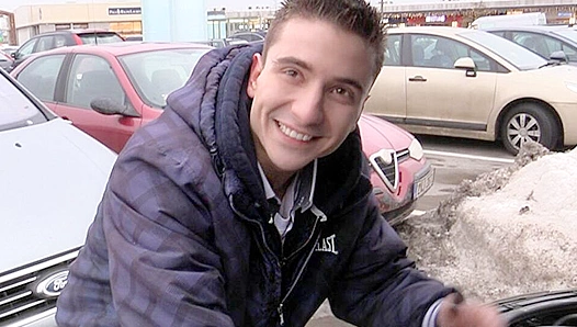 Muscly Czech Cutie Gets Pounded in Parked Car - XXX Gay