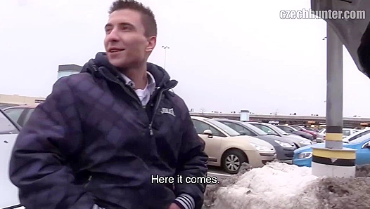 Muscly Czech Cutie Gets Pounded in Parked Car - XXX Gay