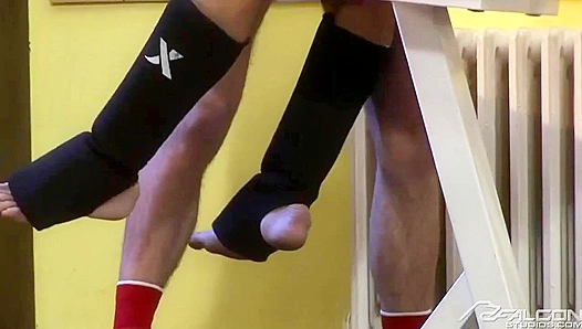 Rough Ringside Anal - Dangerous Steven Ward & Olin Green - Falcon Studios