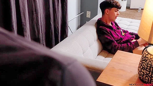 Gaming Session Turns Steamy -Kyle Wyncrest & Zayne Bright's Forbidden Fun