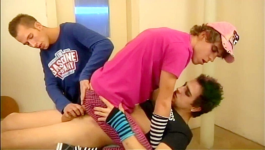 Loui Eshby & Julian Tomlinson Get Wild in a Sensual Threesome with Rico Armin