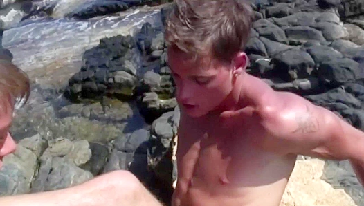 Hot Studs Alex Stevens & Thomas Dyk Pound Each Other Outdoors