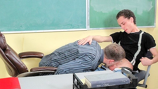 Phillip Takes Charge - A Lesson in Pleasure forTyler