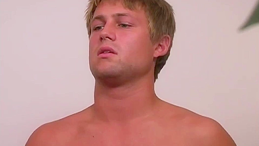 Bobby Clark Shows Off His Meaty Ass While Stroking Hard