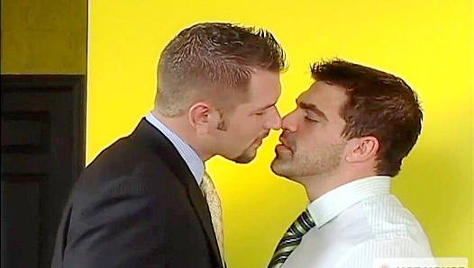 Office Lust - Thirsty Andrew Justice & Vince Ferelli Heat Up Hot House