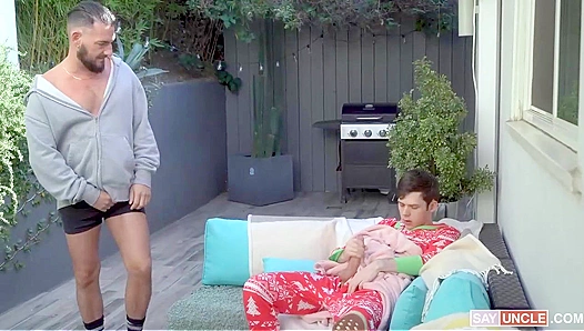 Dakota Lovell Submits - Hot Bottoming Action with Derek Allen - FamilyDick Style