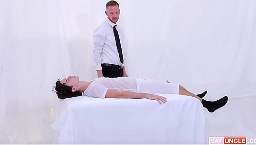 Missionary Males - Divine Twink Butts Bang Hard (Brody Kayman & Sam Ledger)