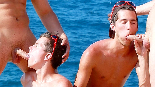 Mike Cage, Mathew Ross, Matt Lough ton - Beach Blowjobs & Facial Fun