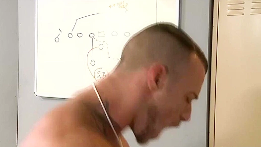 Big Dicks at School - Coach Cock Feels Great with Bobby Clark & Jessie Colter