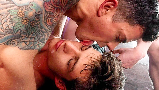 Raw Desire - Dakota Payne, Elliot Finn, & Jesse Stone's Powerful Threesome