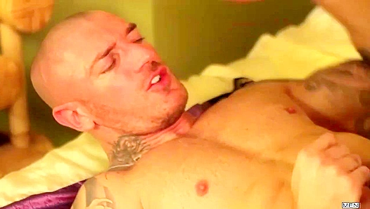 Beefy Brits Paddy and Francesco Sodomize Each Other Wildly