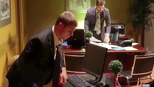 Tommy Defendi Takes It Hard in TheGayOffice with Wild Jake Wilder